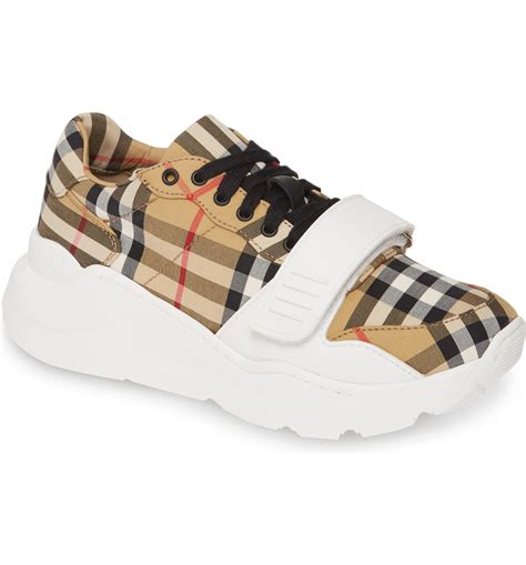 burberry women shoe